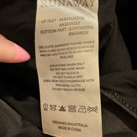 Brand:RUNAWAY: Black silk plunge neckline bodysuit SIZE:US 6 Medium - Picture 4 of 7